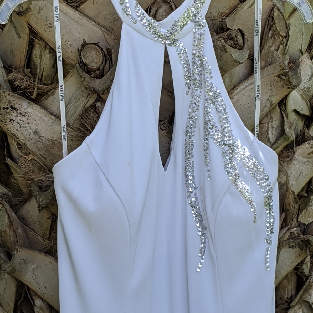NightWay Long Gown - Picture 8 of 16